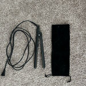 Black Flat Iron with Pouch